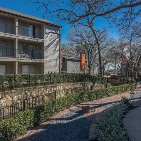 1516 Arbor Town Cir, Arlington, TX 76011 photo 20