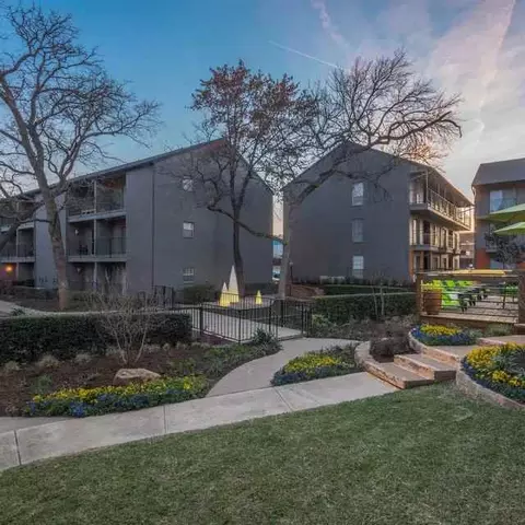 1516 Arbor Town Cir, Arlington, TX 76011 photo 39