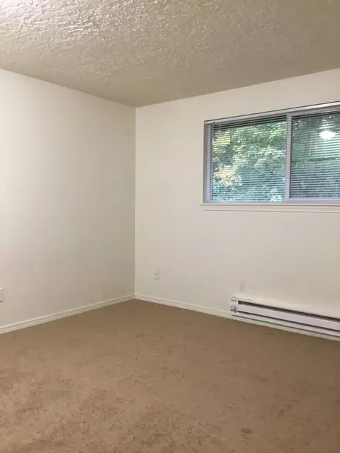 618 SE 187th Ave, Portland, OR 97233