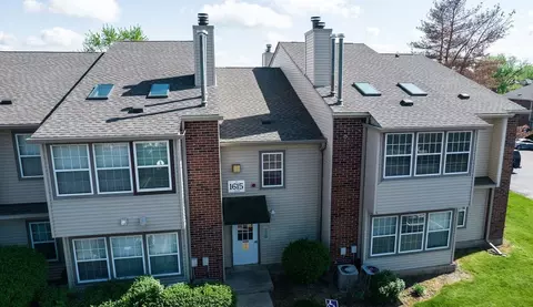 1627 Country Lakes Dr, Naperville, IL 60563 photo 10