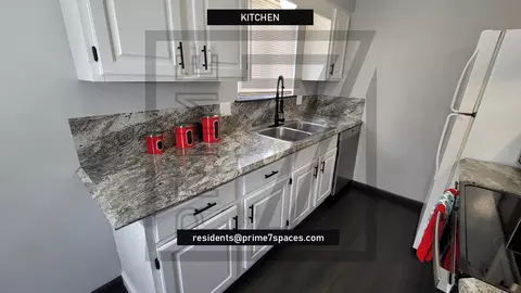 1649 Coolidge Rd, East Lansing, MI 48823
