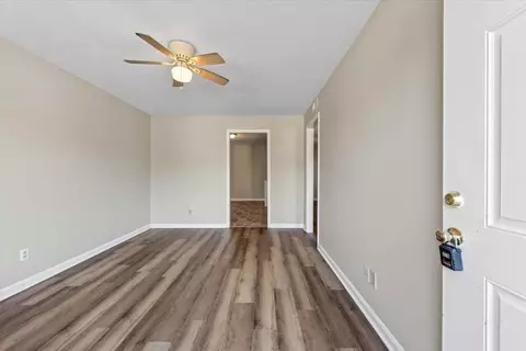 700 Peachers Dr, Clarksville, TN 37042