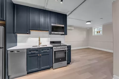 300 E 30th St, Baltimore, MD 21218