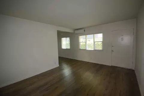 11054 Otsego St, Los Angeles, CA 91601