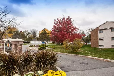 2034 Ardmore Ave, Fort Wayne, IN 46802