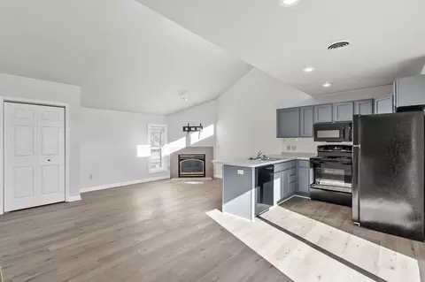 874 Xanadu Rd, Wisconsin Dells, WI 53965