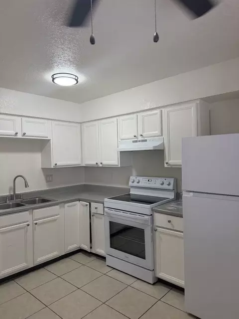 1207 E Jarvis Ave, Mesa, AZ 85204
