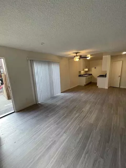 1011 W Angeleno Ave, Burbank, CA 91506