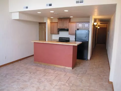 520 W Olive St, Springfield, MO 65806