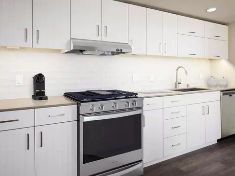 210 Wall St, Seattle, WA 98121 photo 18