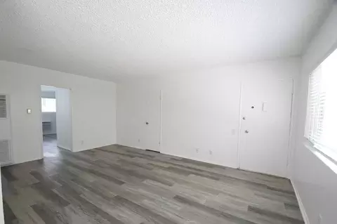 10847 Kling St, North Hollywood, CA 91602