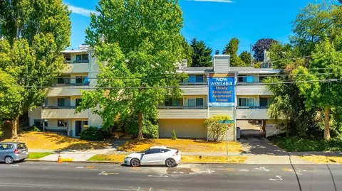 6900 California Ave SW, Seattle, WA 98136
