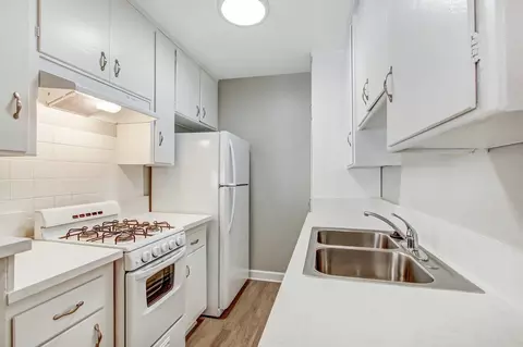 4081 Mclaughlin Ave, Los Angeles, CA 90066