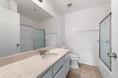 11936 Magnolia Blvd, Valley Village, CA 91607