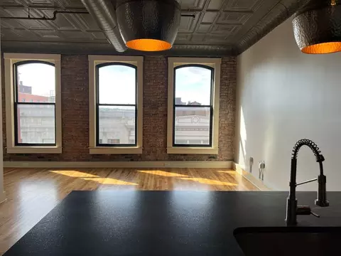 321 S Salina St, Syracuse, NY 13202