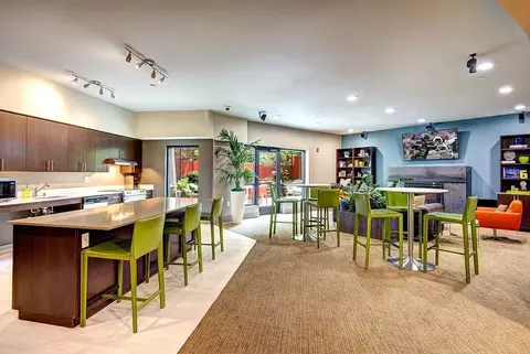 600 Elliott Ave W, Seattle, WA 98119 photo 3
