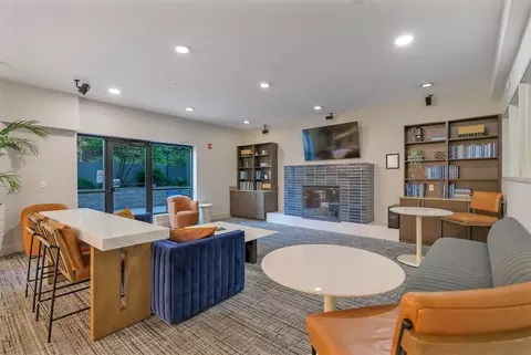 600 Elliott Ave W, Seattle, WA 98119 photo 4