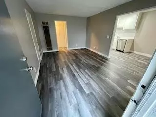 301 Avocado St, Costa Mesa, CA 92627