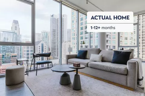8 E Huron St, Chicago, IL 60611