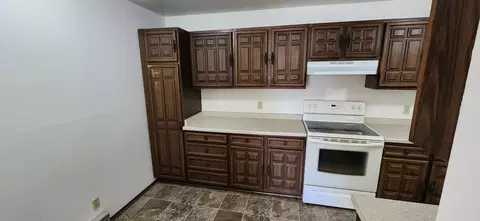 425 E Henry Clay St, Whitefish Bay, WI 53217