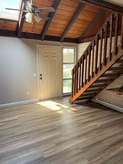 8192 El Rancho Dr, Cotati, CA 94931