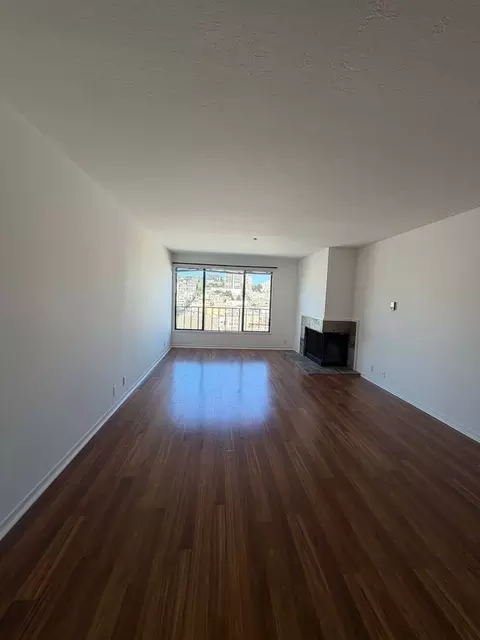 15 San Antonio Pl, San Francisco, CA 94133
