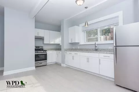 7639 S Colfax Ave, Chicago, IL 60649