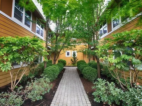 4405 NE Hoyt St, Portland, OR 97213