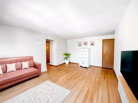 3520 Grand Ave S, Minneapolis, MN 55408