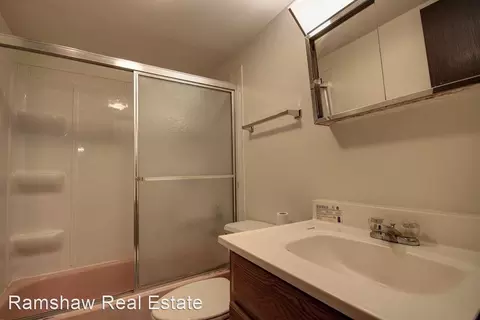 1105 W Main St, Urbana, IL 61801 photo 2