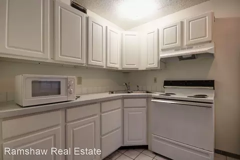 1105 W Main St, Urbana, IL 61801 photo 5