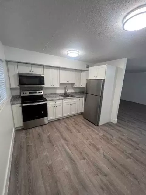 2500 Johnson St, Hollywood, FL 33020