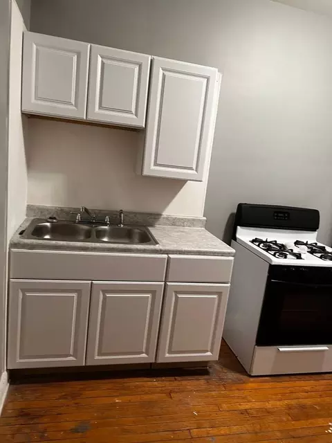 1 3sw # W, Chicago, IL 60202