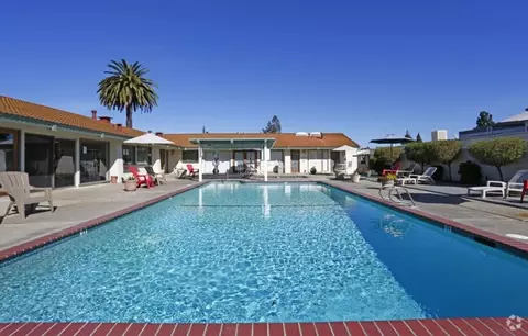 954 Henderson Ave, Sunnyvale, CA 94086