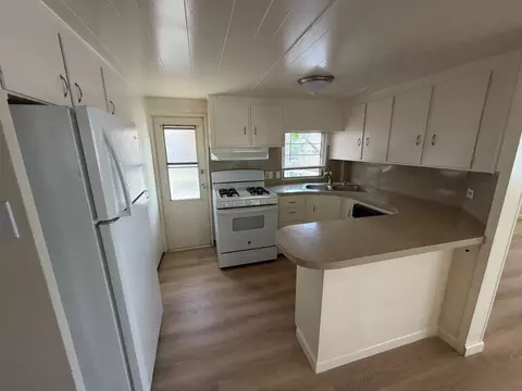 954 Henderson Ave, Sunnyvale, CA 94086