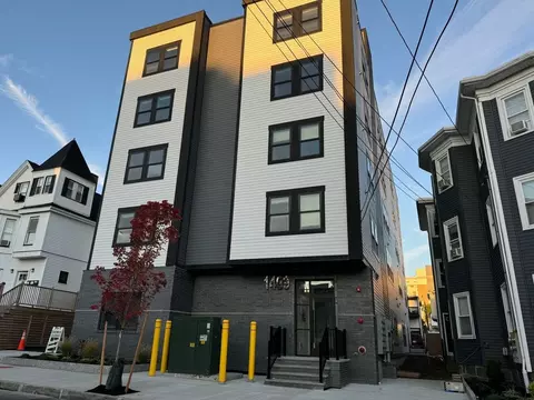 1499 N Shore Rd, Revere, MA 02151