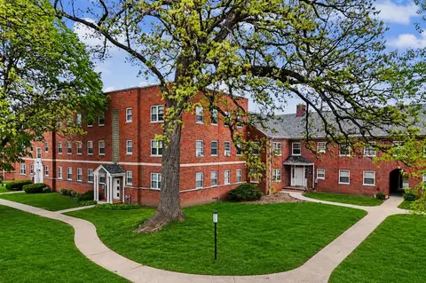 3333 Grand Ave, Des Moines, IA 50312