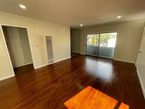 1596 W 24th St, Los Angeles, CA 90007