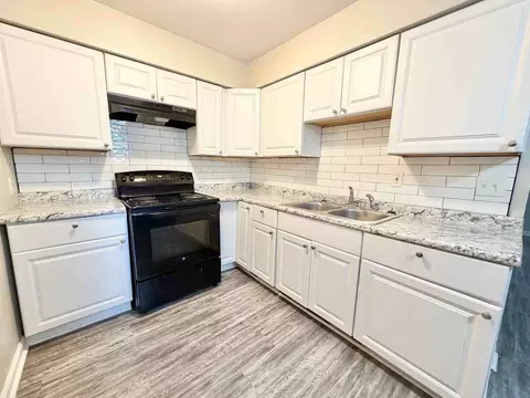 220 Oak St, Loveland, OH 45140