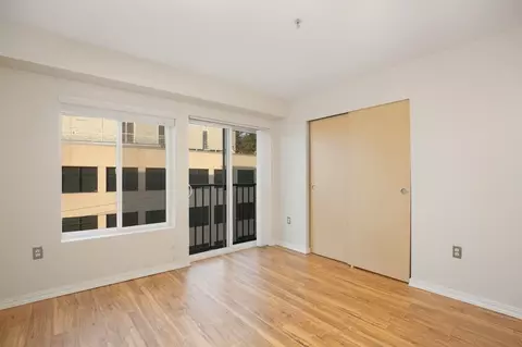219 E Garfield St, Seattle, WA 98102 photo 28
