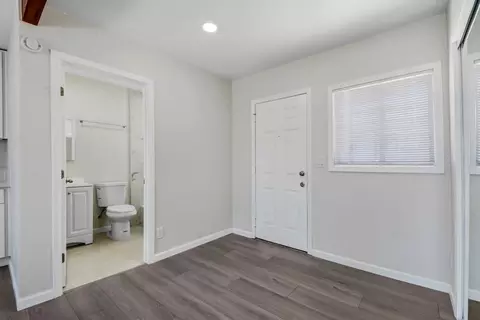444 W Foothill Blvd, Rialto, CA 92376