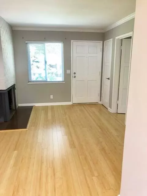 1101 Noel Dr, Menlo Park, CA 94025