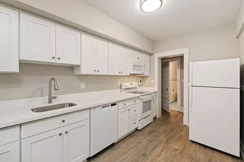 1012 Queen Anne Ave N, Seattle, WA 98109