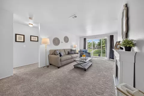 36420 Union Lake Rd, Harrison Township, MI 48045 photo 4