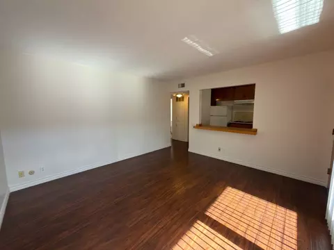 304 E Almond Ave, Orange, CA 92866