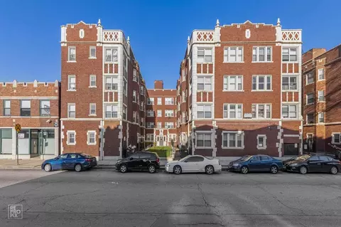 7131 S Yates Blvd, Chicago, IL 60649