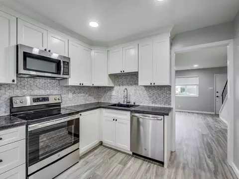 969 Elgin St, Ashland, CA 94580