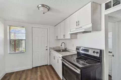 1330 Barnett St, Jacksonville, FL 32209