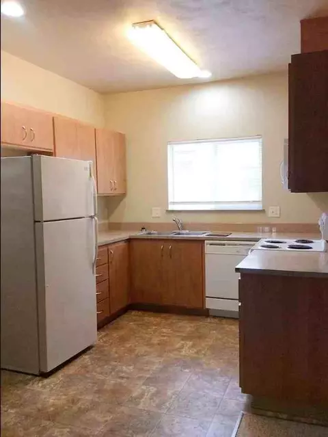 1727 Mill St, Eugene, OR 97401 photo 2