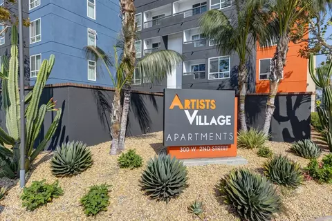 300 W 2nd St, Santa Ana, CA 92701
